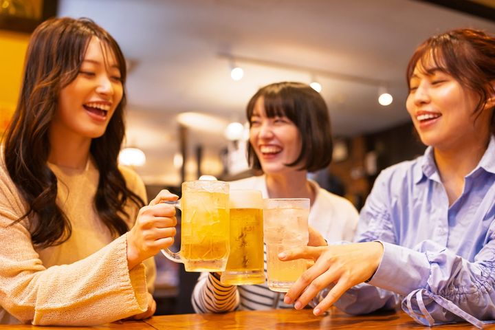 飲み会後に簡単にできる口内ケアとは？（画像はイメージ）
