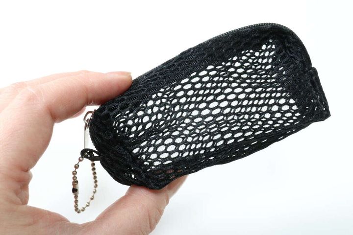 ダイソーのメッシュポーチ マチ付のサイズ