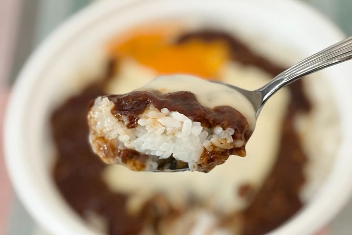 スパイスがきいてて絶品！【ファミマ】人気店の監修グルメは本格派の味