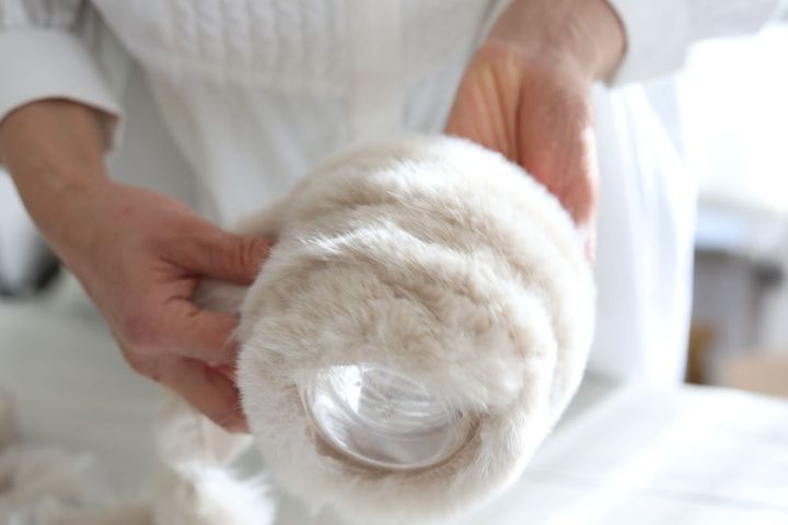 ファーテープを巻き付ける