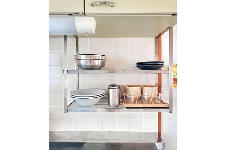 食器はたったのこれだけ！モノに振り回されない暮らしの極意。ミニマリスト流「持たない暮らし」実例