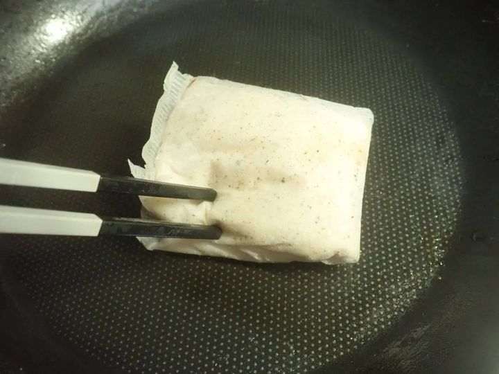 DAISO(ダイソー)：油吸収パッド(14個)