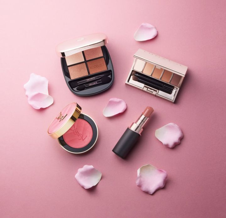 ルナソル スタイリングアイゾーンコンパクトN、コスメデコルテ スキンシャドウ デザイニング パレット、コスメデコルテ ルージュデコルテ クリームグロウ、イヴ・サンローラン YSL メイクミー ブラッシュ パウダー