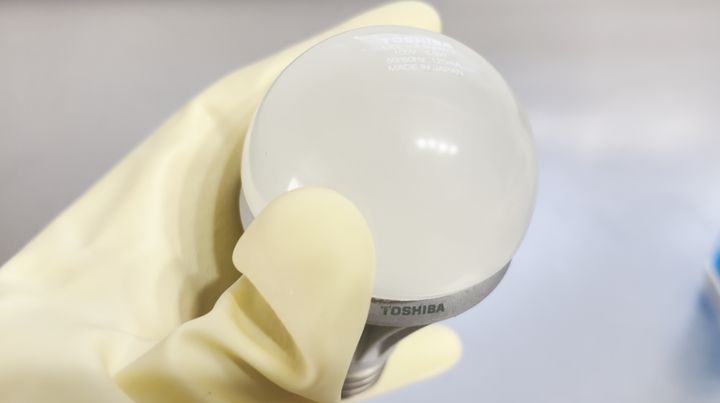 お手入れ後の電球の様子