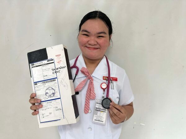 フィリピンの貧困層の若者が看護師に！夢の扉を開くDAREDEMO HEROの取り組み