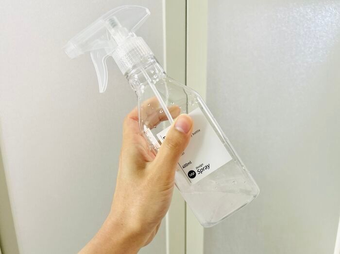 お風呂の鏡がピカピカに！諦めかけていた『ウロコ汚れ』を簡単に落とす方法