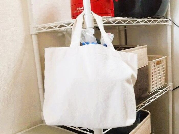 “バッグ”として使うだけじゃない！眠っている『トートバッグ』が活躍する使い道5連発♡