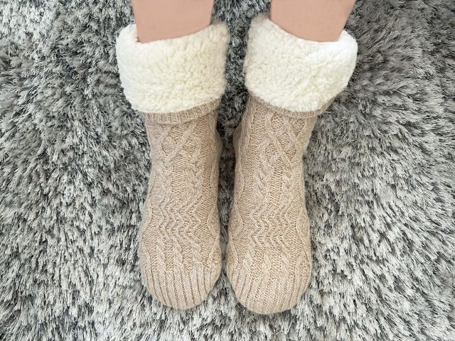 モバイルバッテリーで自動供給。冬キャンプを変えるペレットストーブが凄すぎる！