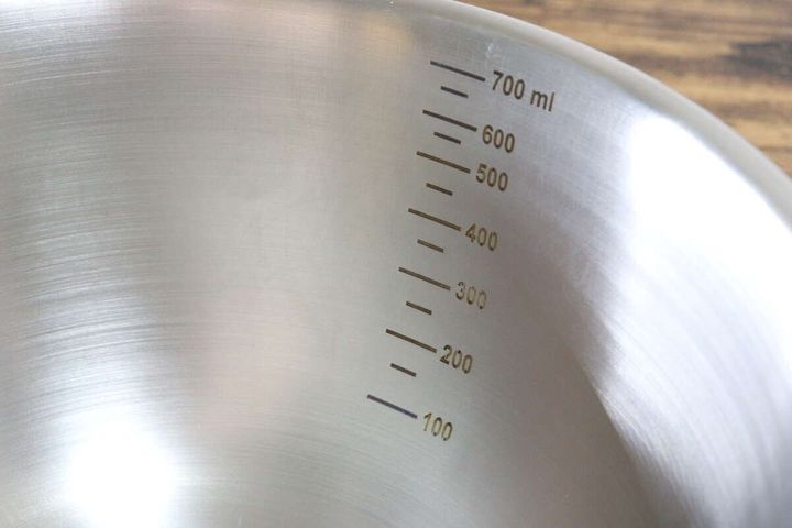 ダイソーのステンレスボウルの目盛り