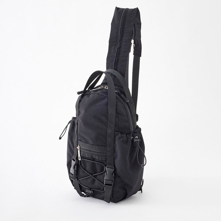 しまむらのマルチリュック（MARIE）