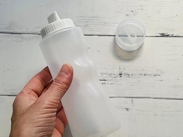 ダイソー クッキングボトル 持ちやすい