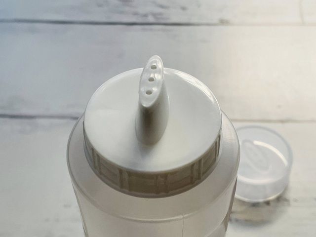 ダイソー クッキングボトル 3つの細いノズル