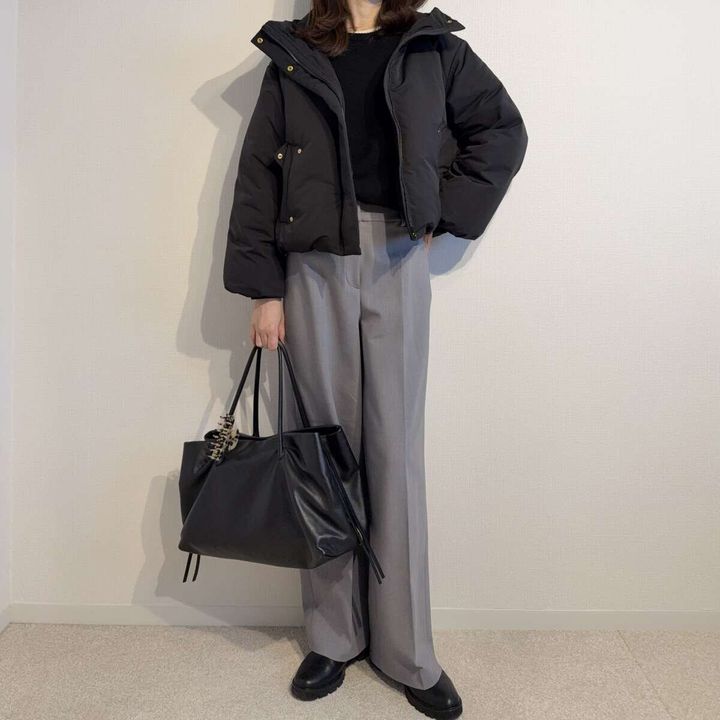 Curensology 2WAYフードダウンジャケットとセンタープレスパンツコーデ