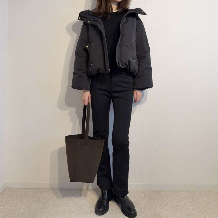 Curensology 2WAYフードダウンジャケットとスリムパンツのNGコーデ