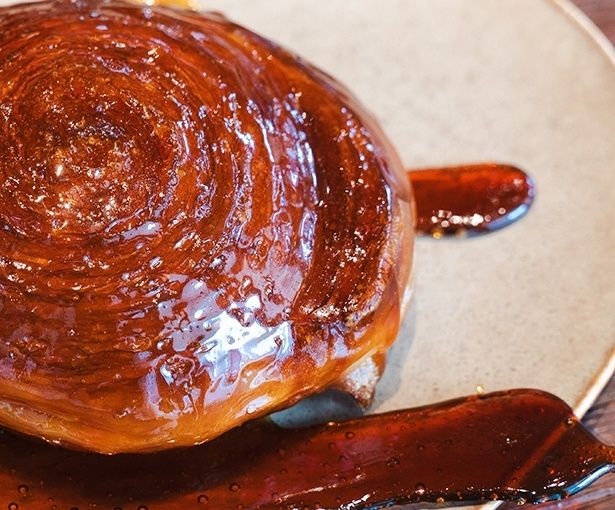 【写真】新しいドーナツは表面をキャラメリゼ