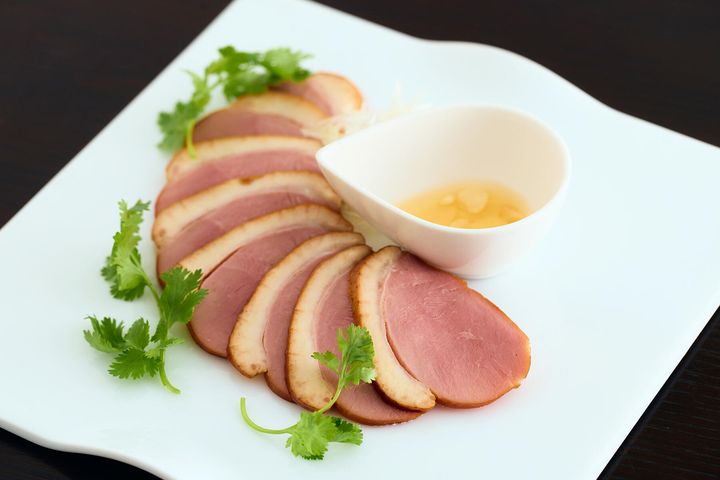 鴨のプーアール茶スモーク。1,200円。