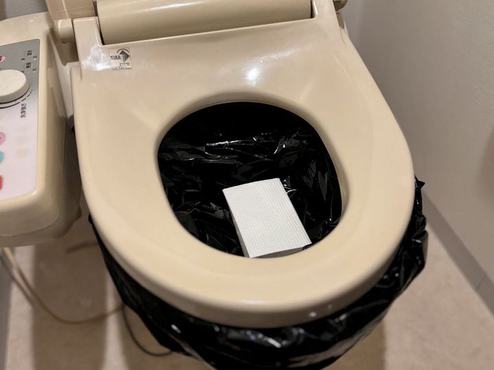100均の簡易トイレで防災対策｜備えあれば憂いなし。作り方も紹介【ダイソー・セリア・キャンドゥ】