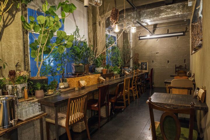 緑に囲まれた空間が非日常を誘う、山形「つち」で癒しのひと時を