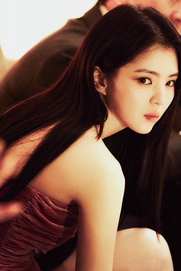 儚さの中に芯の強さも垣間見えるミソンの眼差し [c]2026 PLUSMENTERTAINMENT,CLIMAXSTUDIOANDWOWPOINTALLRIGHTSRESERVED.