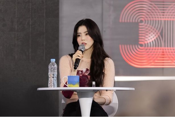 『PROJECT Y』出演者たちと共に釜山国際映画祭のオープントークイベントに参加したハン・ソヒ 撮影/Lee Junghee