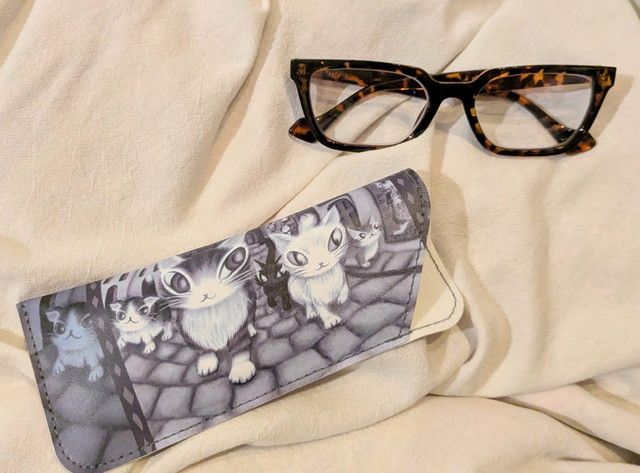 猫のダヤン 大きく見える！ おしゃれなルーペメガネ