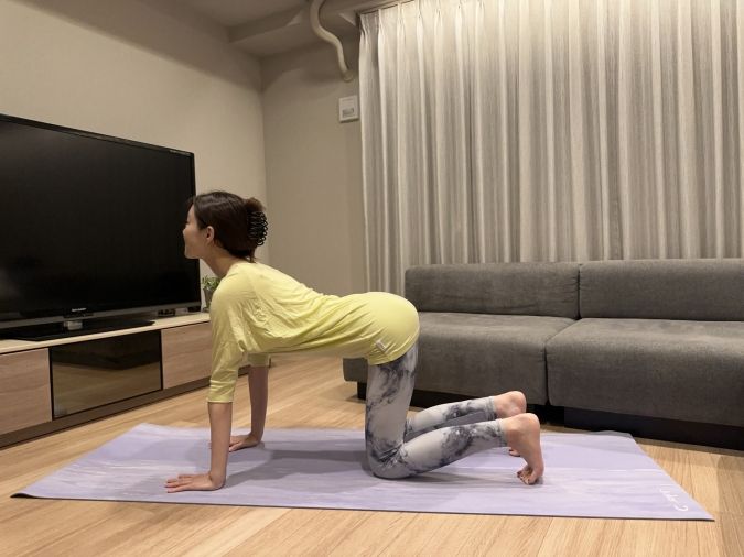 キャット＆カウのポーズ