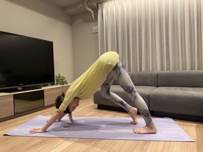 ダウンドッグのポーズ
