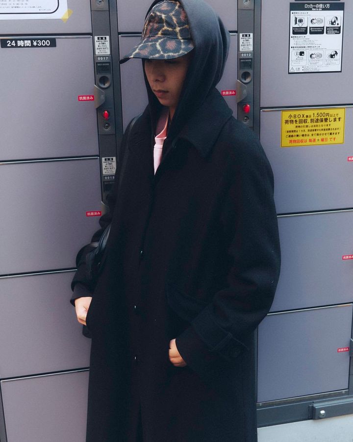 【スナップ】パーカをレイヤリングすることでほどよい「ゆるさ」を演出