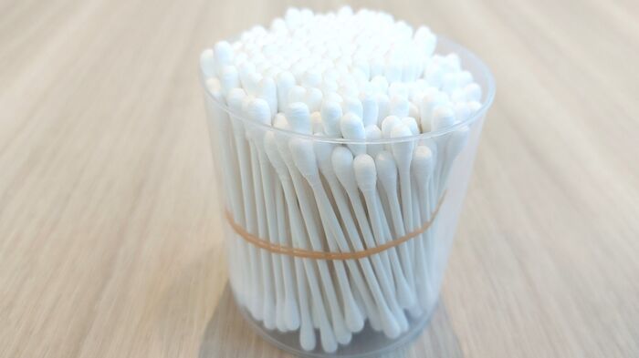 「ああ、やっちゃった…（涙）」と後悔する前に！綿棒ケースを落としてもバラバラにならない裏ワザ！