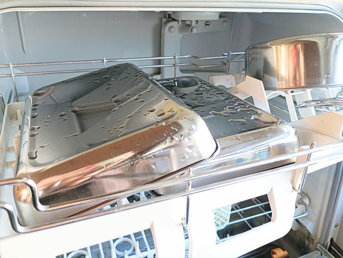 食洗器で乾燥させたのに水滴が残る…どうして？『素材別』に乾きやすさを検証してみた！