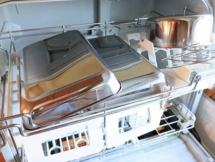 食洗器で乾燥させたのに水滴が残る…どうして？『素材別』に乾きやすさを検証してみた！