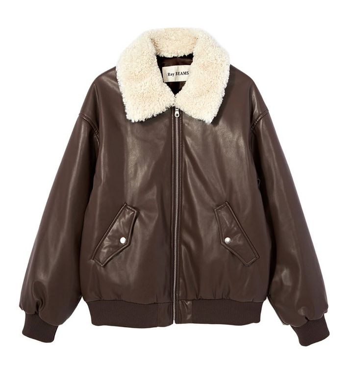 レイビームスのブラウンカラーのボマーブルゾン