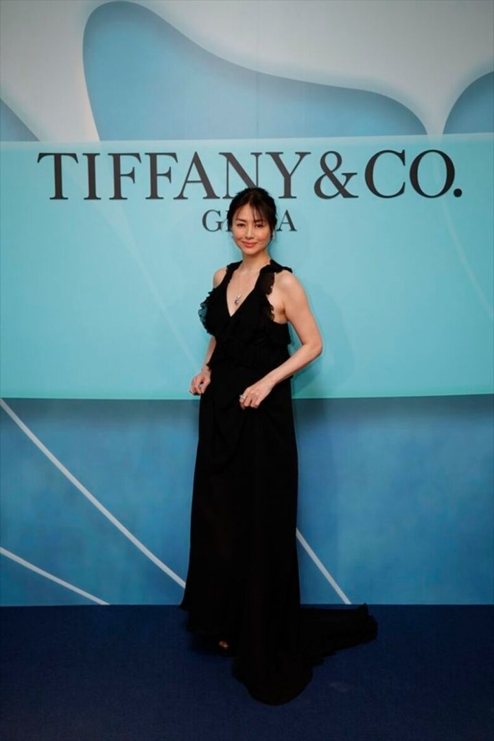 井川遥、40代でこの美しさ…美人女優ランキング1位に納得の声