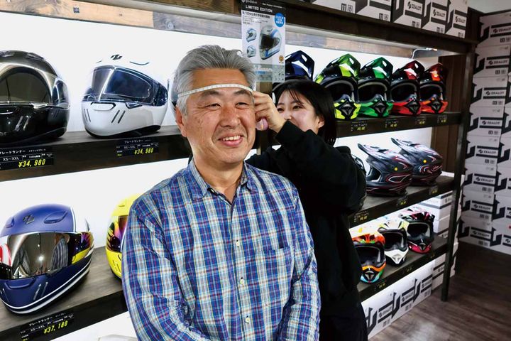 ”圧倒的に軽い”だけじゃない！ ジャストフィッティングで快適性と安全性を確保