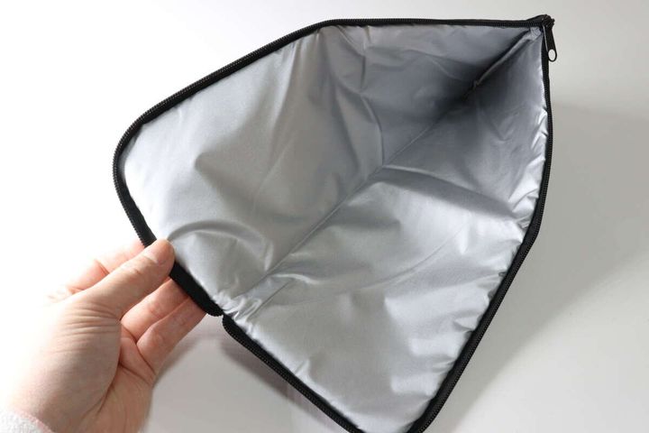 ヘアアイロンケース 内側の素材