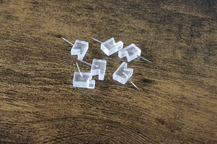 透明目立ちにくいミニピンフック 6P セリア 100円