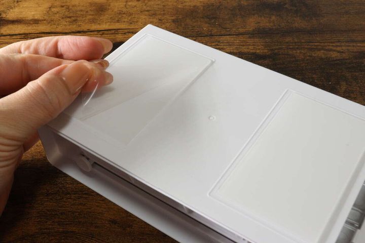 取り付け式引き出しケース 粘着テープ