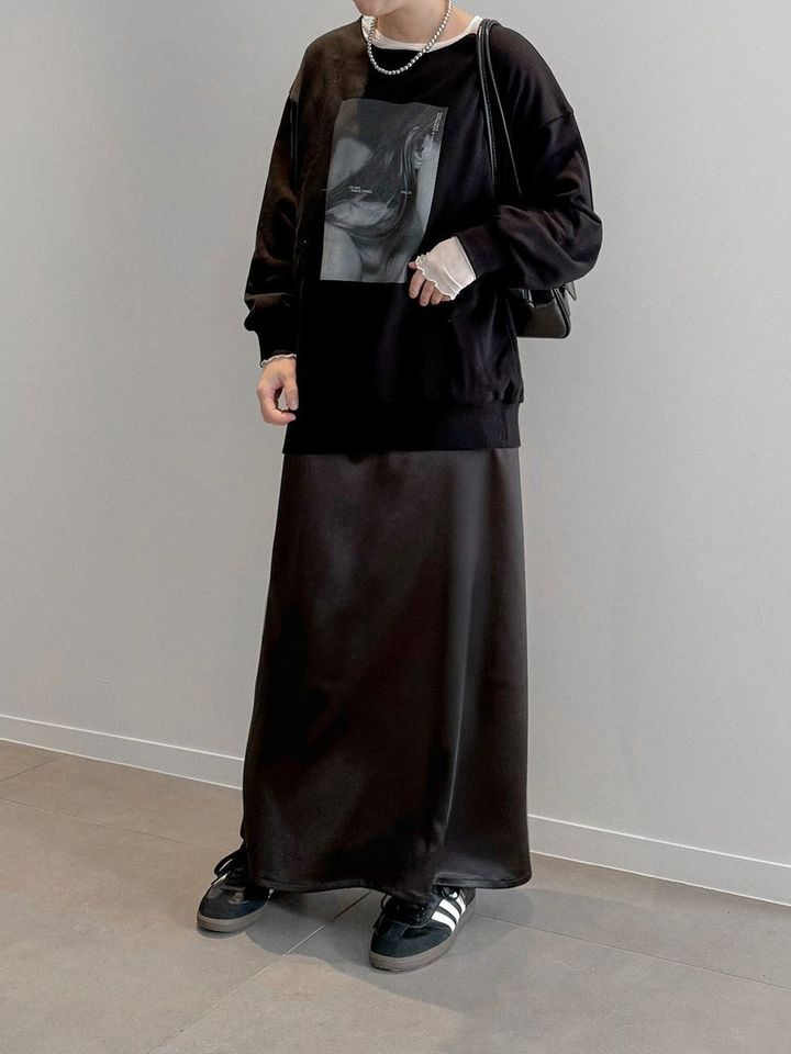 スウェット×スカートコーデ4