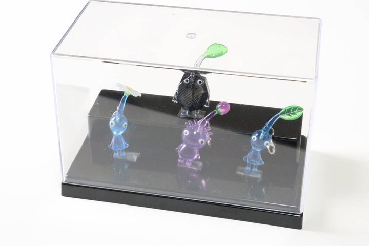 ミニコレクションボックス（取り外せるひな壇台座） 使用例