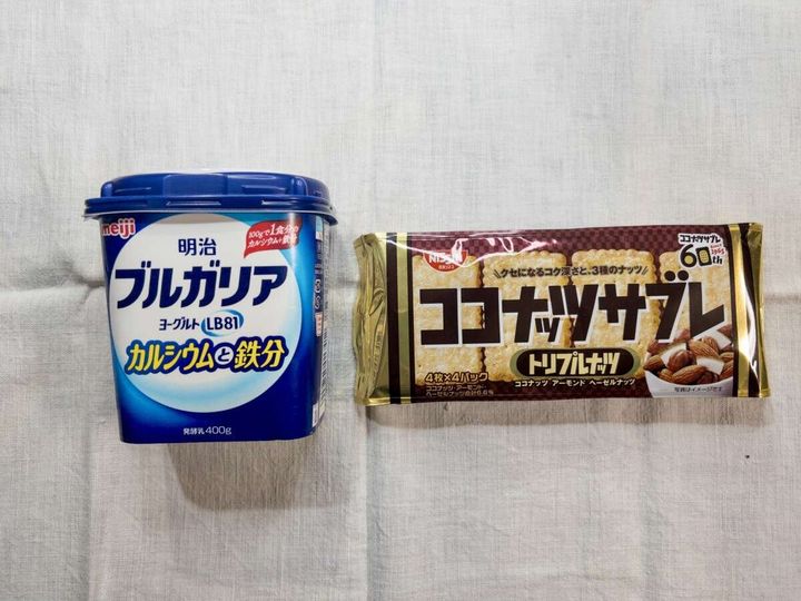 ヨーグルト×ココナッツサブレのレアチーズケーキの材料