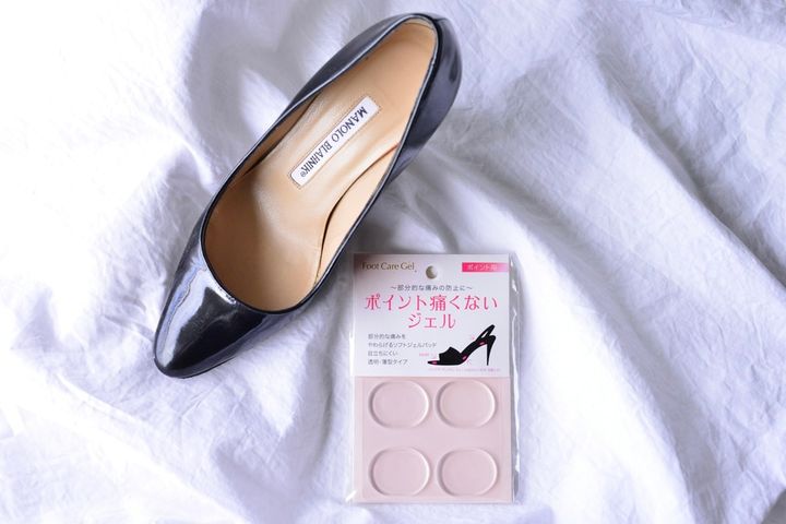 靴擦れ防止は100均でできる！テープやパッドでかかとや小指を守ろう