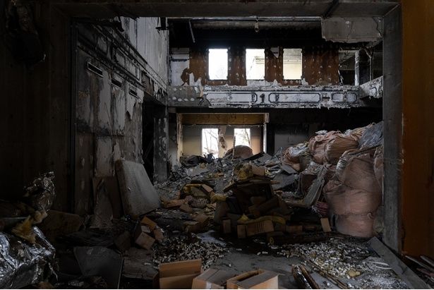 もともと廃墟だったホテル棟で火事があり、そのままの状態で放置されているという 撮影/toshibo