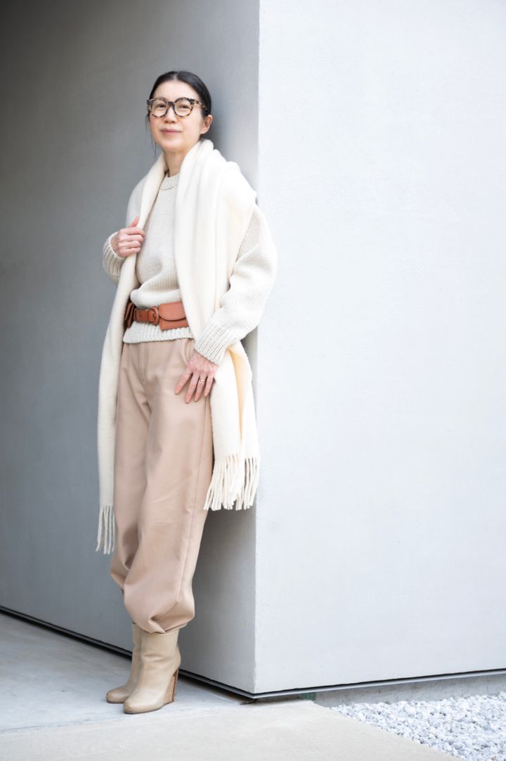 目を引く小物でニュアンスカラーコーデにメリハリを！【Day3】