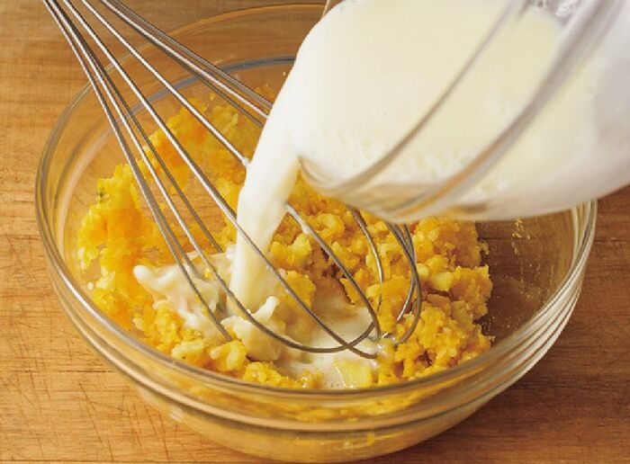 シフォン型で焼くと美味しい！「スイートポテトシフォンケーキ」の作り方。やさしい甘さで常備おやつにピッタリです！