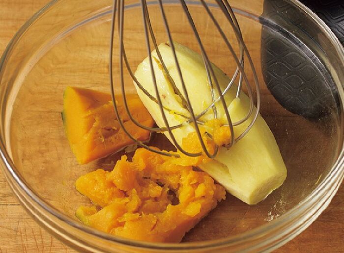 シフォン型で焼くと美味しい！「スイートポテトシフォンケーキ」の作り方。やさしい甘さで常備おやつにピッタリです！