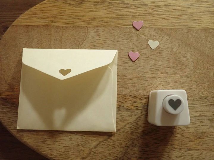 DAISO(ダイソー)：クラフトパンチ(ミニ、ハート型)