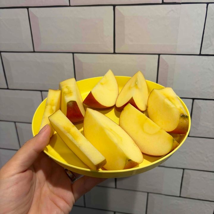 りんごを全て切り分けたところ