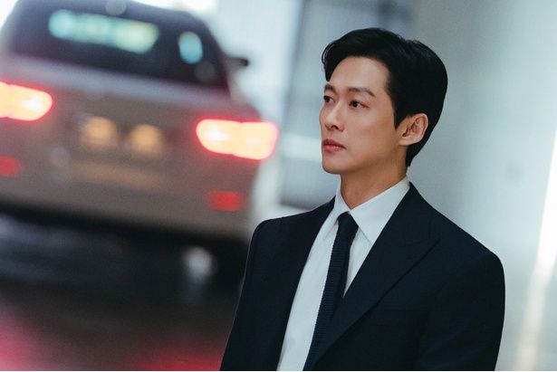 「私たちの映画」で悩める映画監督を好演したナム・グンミン [c]Disney+