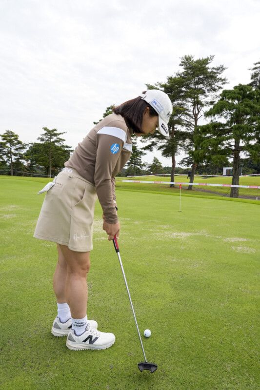 構え、打ち方は無視！女子プロが教えるパットのコツをつかむ意外な練習法とは？