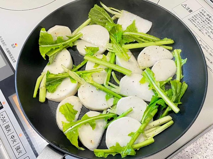 かぶと粉チーズのオリーブオイルソテー